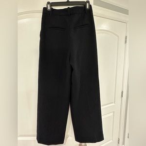 Aritzia The Effortless Pant